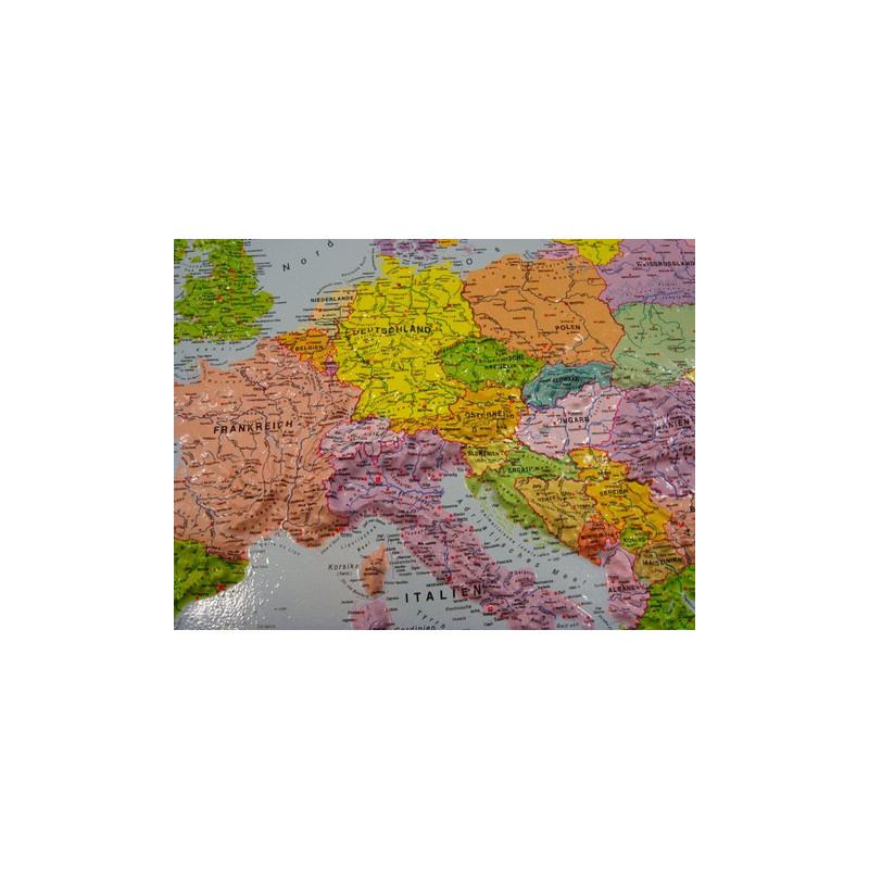 geo-institut Hartă continentală Harta politica continentala a Europei in relief GEO Institute (in germana)