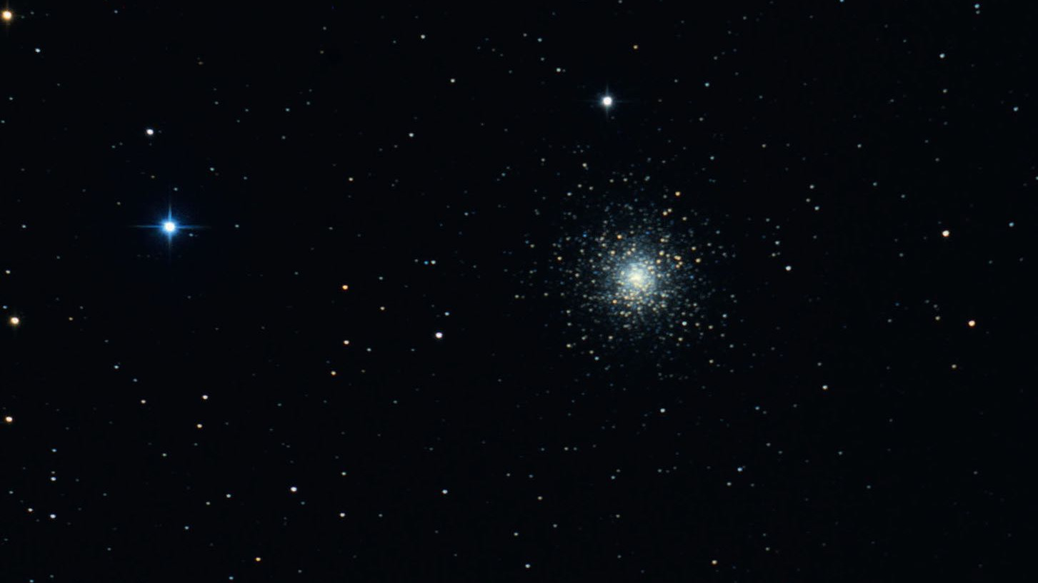 Atracția principală din Pegas: roiul stelar globular Messier 15. Marcus Degenkolbe