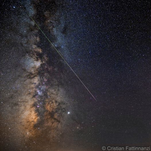 Fotografia unui meteor realizată de Cristian Fattinnanzi 