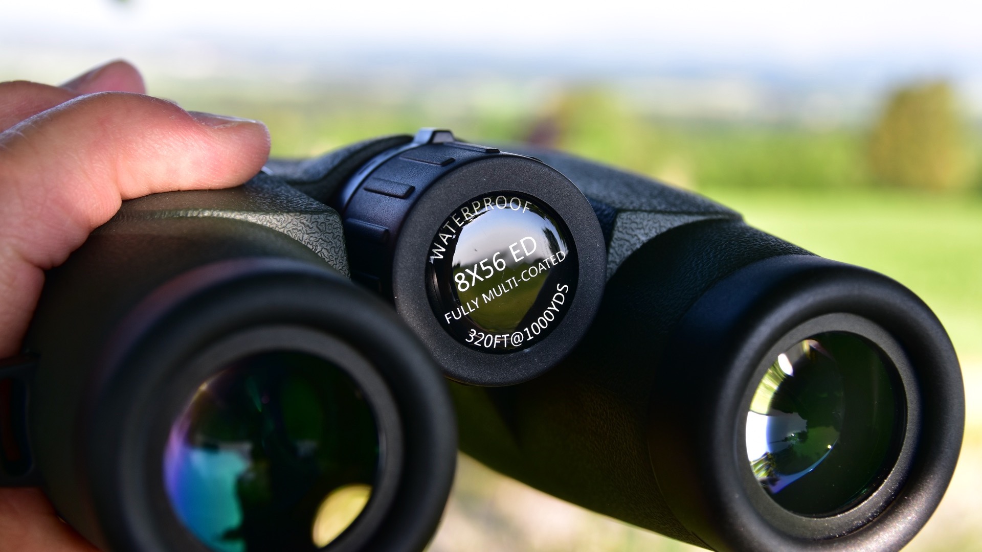 Un specialist pentru bolta întunecată: Omegon Hunter 8x56 cu elemente ED