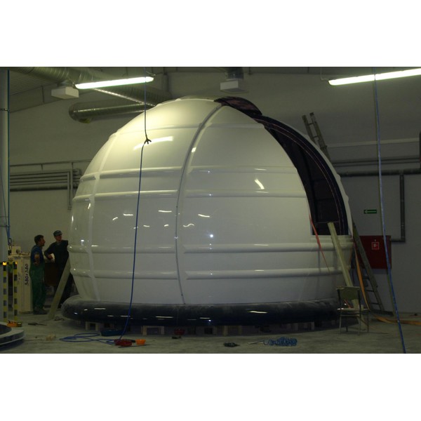Omegon Cupolă observator astronomic, diametru de 5,5m