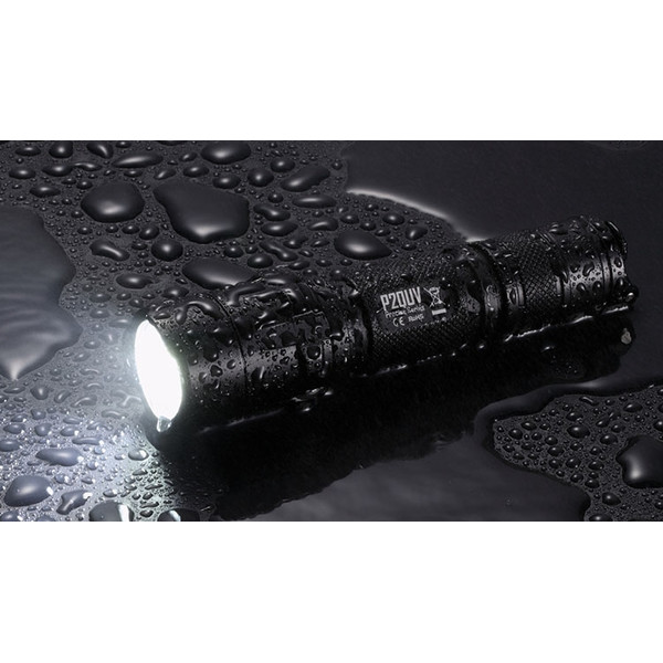 Nitecore Lanternă Lanterna P20UV
