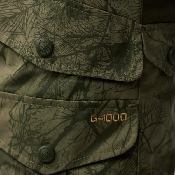 Fjällräven Pantaloni de vânătoare Barents Pro M, 626-662 Green Camo-Deep Forest, 50
