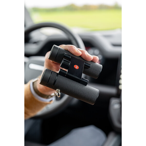 Leica Binoclu Noctivid 10x25 negru, îmbrăcat în piele