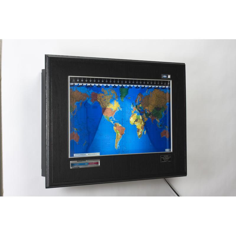 Geochron Boardroom Modell din lemn de stejar negru  şi cadru argintiu