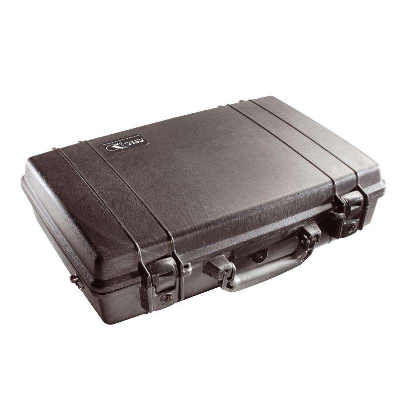 PELI Cutie M1490 de culoare neagră cu spumă