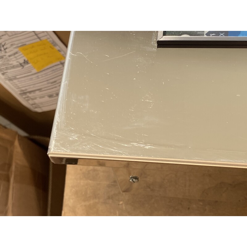 Geochron Original Kilburg in polierter Edelstahlausführung und schwarzen Zierleisten (Normale Gebrauchsspuren)